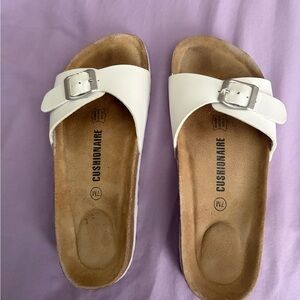Cushionaire White Slide Sandals size 7